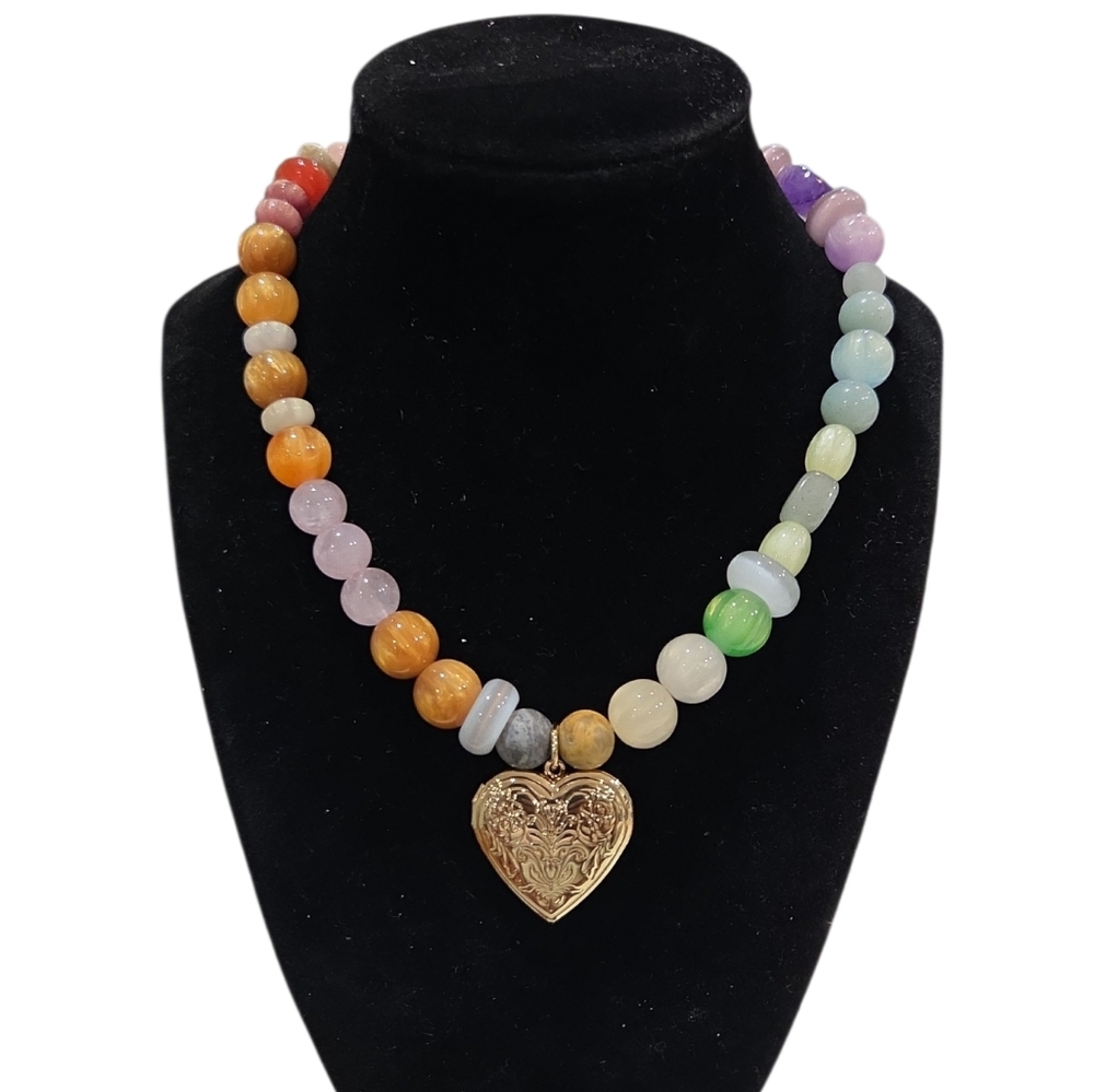 🌈🔹️Gemelli 🔹️Multicolor Beaded Necklace with Heart  Locket Pendant